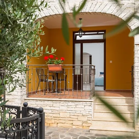 Studio Apartments Pinia-Marina Porec Exterior photo