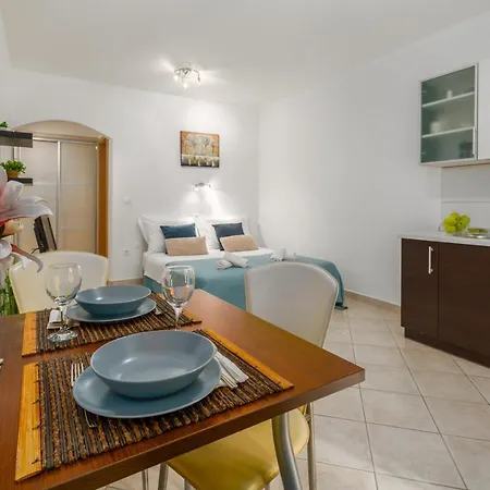 Studio Apartments Pinia-Marina Porec Exterior photo